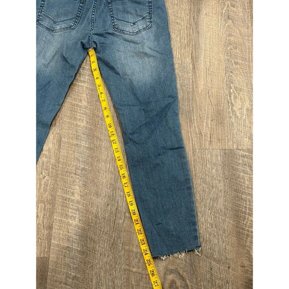 Vans Women’s Skinny Jeans Raw Hem Size 5/27 Distressed - Picture 11 of 11